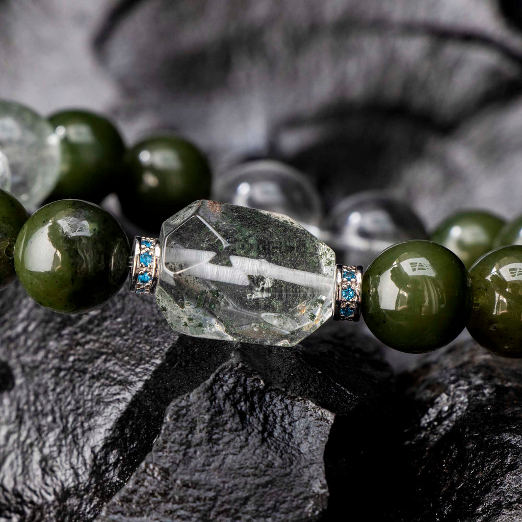 Auralynカスタムスターガーデングリーンファントムクォーツブレスレット、13～14mmガーデン/「スターリー」ファントム、不規則なファントムアクセント、アボカドトーンビーズと天然木、再生、透明感、グラウンディングのためのハンドメイドエネルギージュエリー