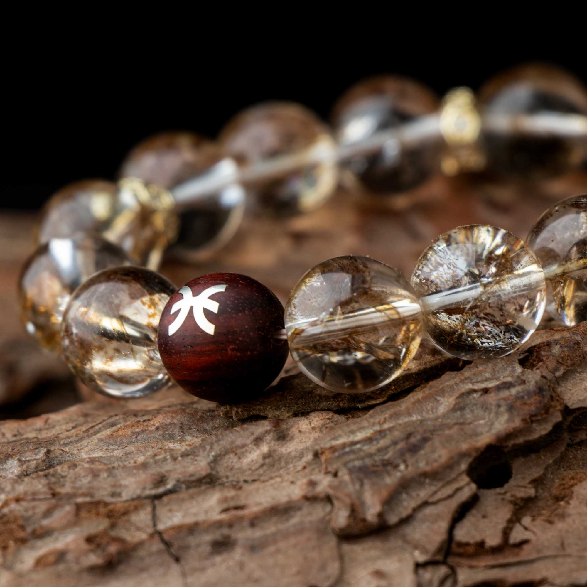 Auralyn Pisces Golden Bloom Crystal Bracelet, 12–13mm Gold-Foil Flower Quartz Beads with Sterling-Silver Inlaid Pisces Redwood Bead, Handmade Zodiac Energy Jewelry for Intuition, Love & Abundance