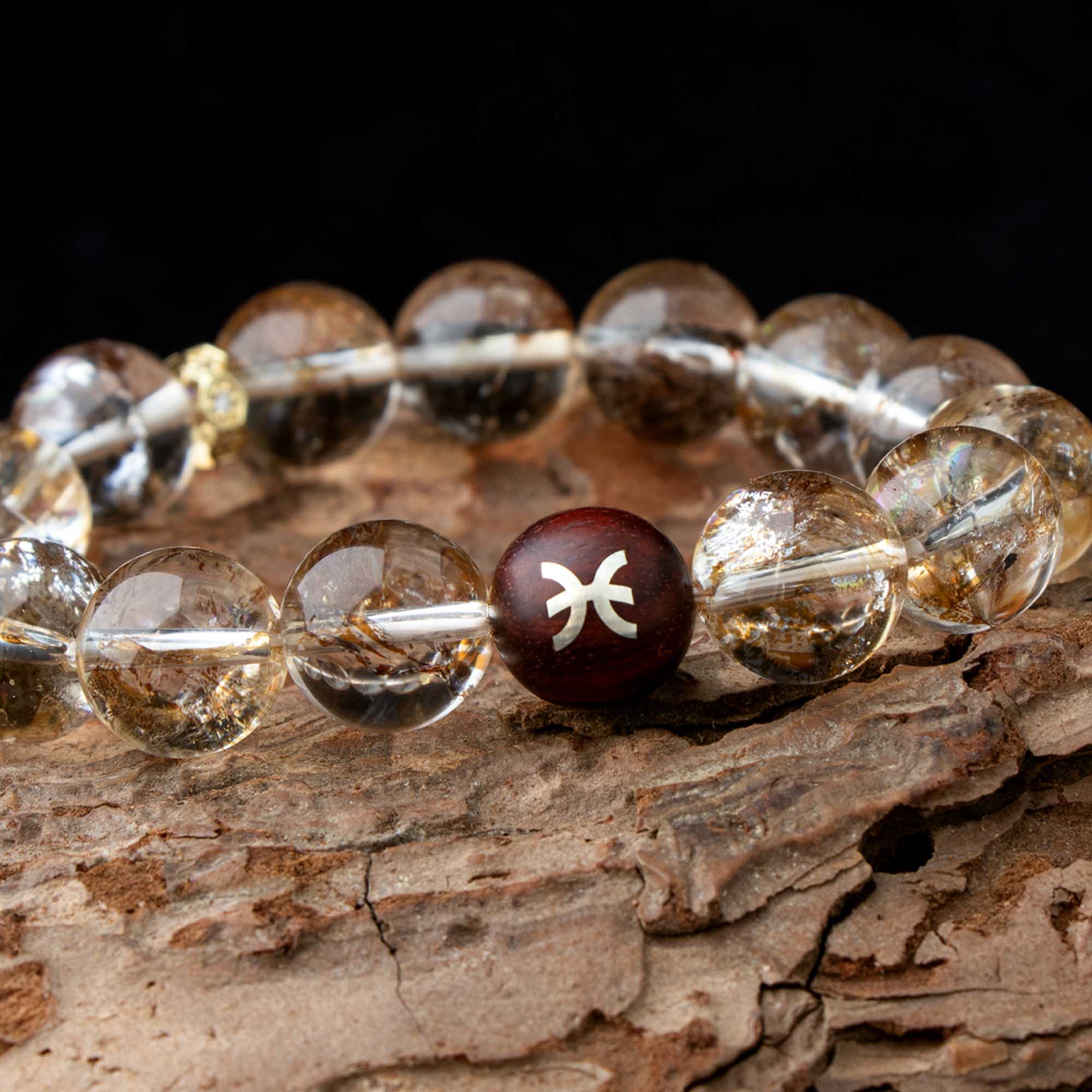 Auralyn Pisces Golden Bloom Crystal Bracelet, 12–13mm Gold-Foil Flower Quartz Beads with Sterling-Silver Inlaid Pisces Redwood Bead, Handmade Zodiac Energy Jewelry for Intuition, Love & Abundance