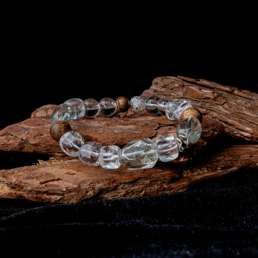 Auralyn Tarot The Star Clear & Green Quartz Crystal Bracelet, 12–13mm Clear Quartz with Oval Green Quartz, Irregular Green Phantom & Herkimer-Style Cube, Agarwood Bead, Tibetan Silver & Silver-Plated Accents, Handmade