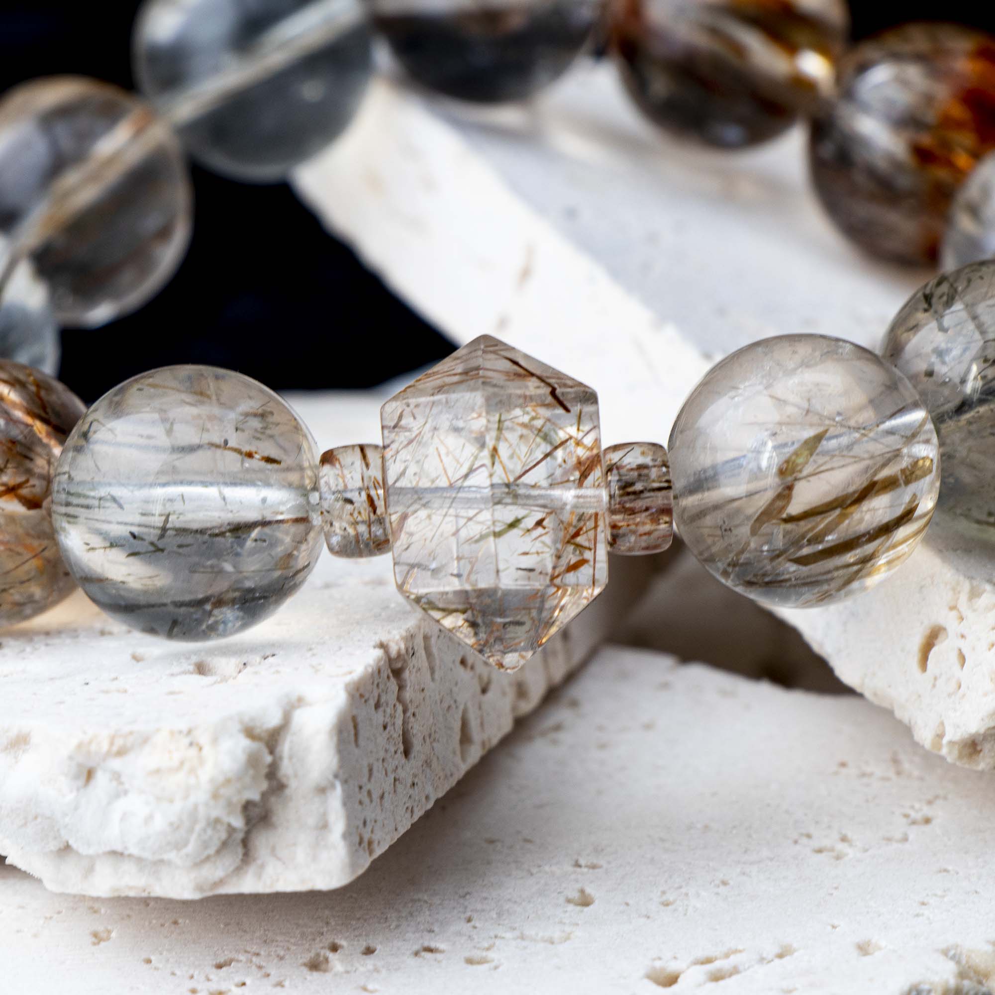 Auralyn Tarot The Magician Black-Gold Super Seven Crystal Bracelet, 13–14mm Super Seven with Tourmaline Rutilated Quartz & Raw Irregular Super Seven Accent, Natural Minerals, Handmade Energy Jewelry