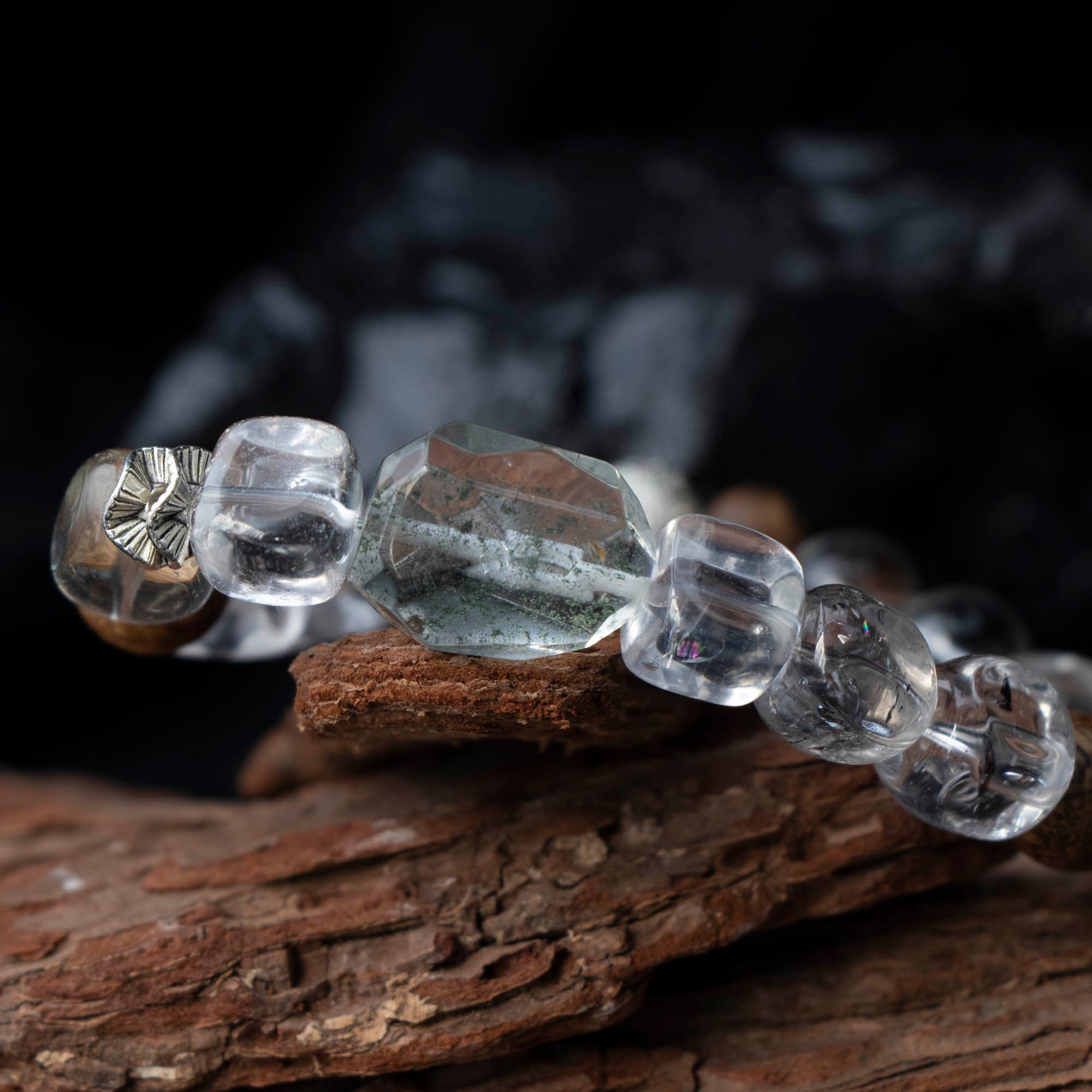 Auralyn Tarot The Star Clear & Green Quartz Crystal Bracelet, 12–13mm Clear Quartz with Oval Green Quartz, Irregular Green Phantom & Herkimer-Style Cube, Agarwood Bead, Tibetan Silver & Silver-Plated Accents, Handmade