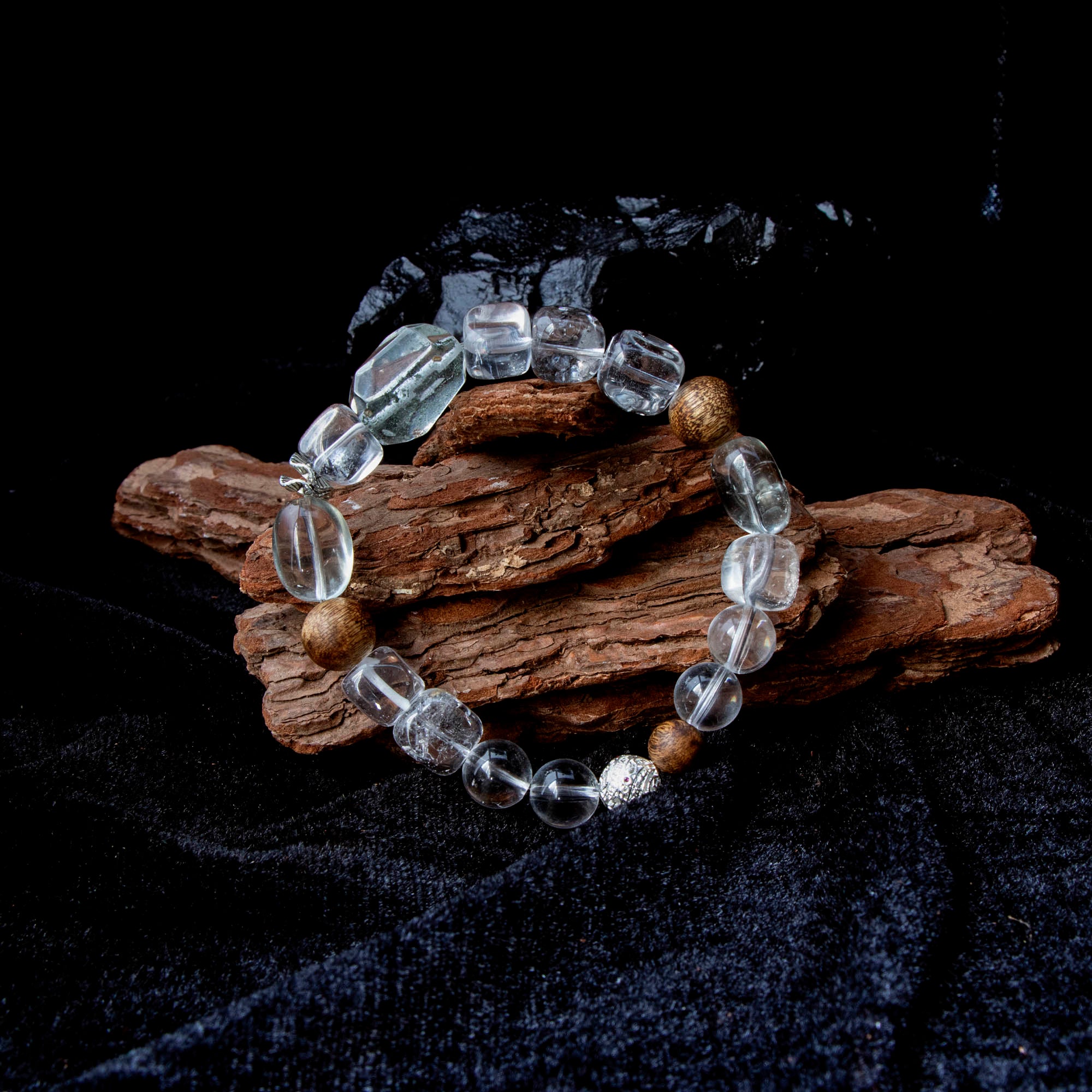 Auralyn Tarot The Star Clear & Green Quartz Crystal Bracelet, 12–13mm Clear Quartz with Oval Green Quartz, Irregular Green Phantom & Herkimer-Style Cube, Agarwood Bead, Tibetan Silver & Silver-Plated Accents, Handmade