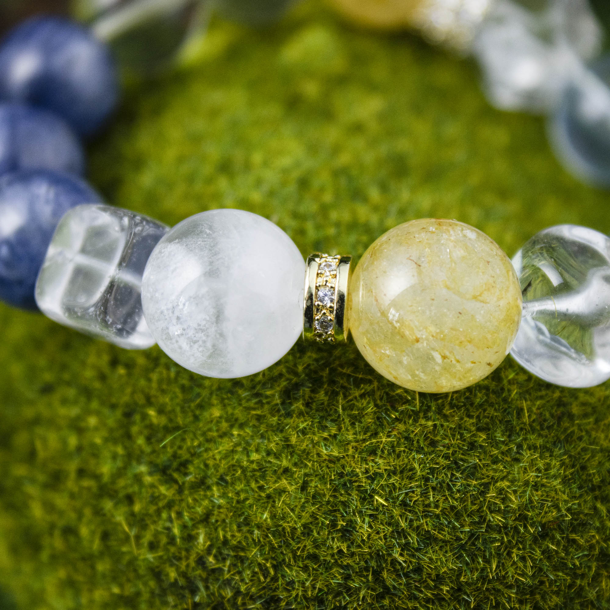 オーラリン タロット テンペランス ブルーゴールド クリスタルブレスレット、13～14mm カイヤナイト、アクアマリン、ホワイトファントム、シトリン、ゴールデンフラワーアゲート、ハーキマースタイルのイレギュラー＆シュガーキューブアクセント、ゴールドメッキスペーサー、ハンドメイドエネルギージュエリー