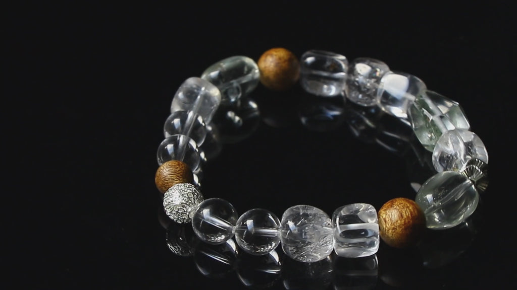 Auralyn Tarot The Star Clear & Green Quartz Crystal Bracelet, 12–13mm Clear Quartz with Oval Green Quartz, Irregular Green Phantom & Herkimer-Style Cube, Agarwood Bead, Tibetan Silver & Silver-Plated Accents, Handmade
